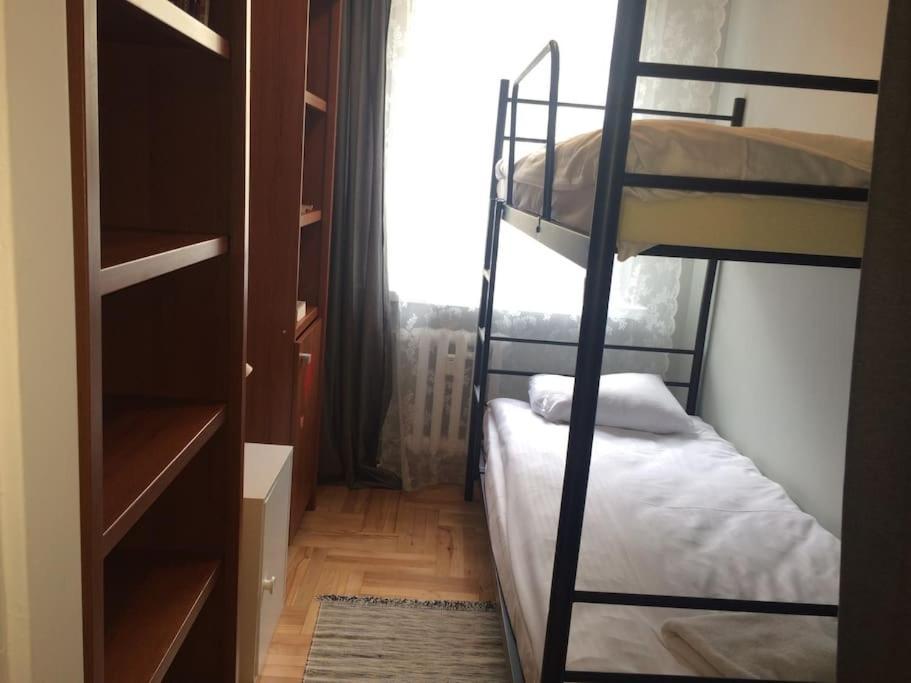 57 Lobzowska Bright Apartment Краків Екстер'єр фото